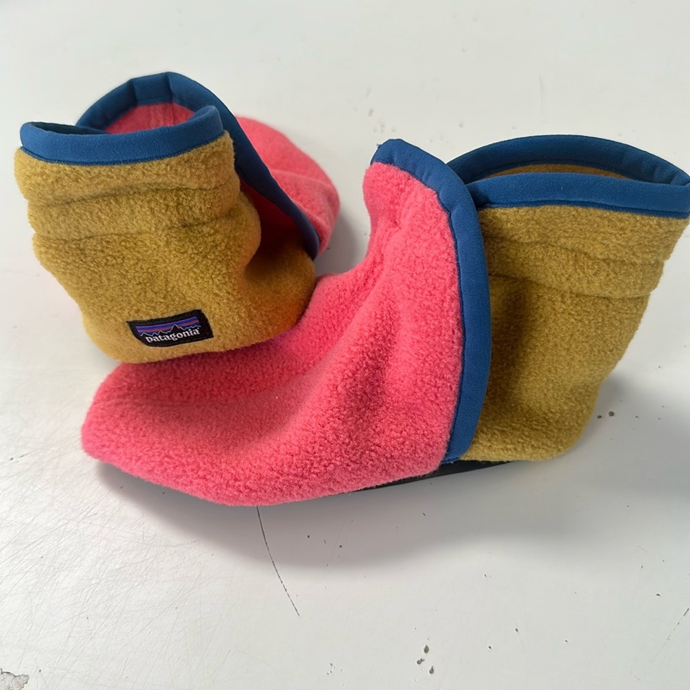 Patagonia Synchilla Fleece Bootie Slippers  Size 2T-5T Never Worn